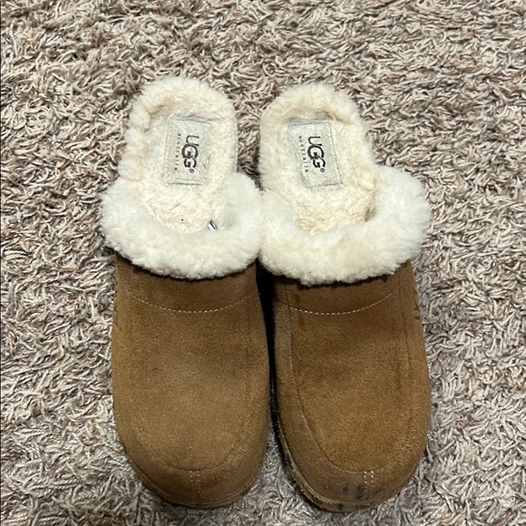 Ugg clogs - Picture 2 of 8